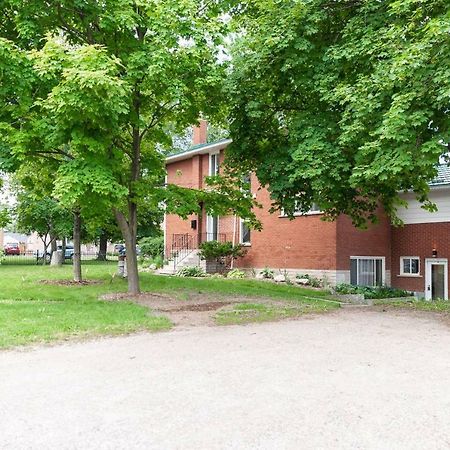 Entire 2 Bedroom Apartment Uptown Waterloo - E1 外观 照片
