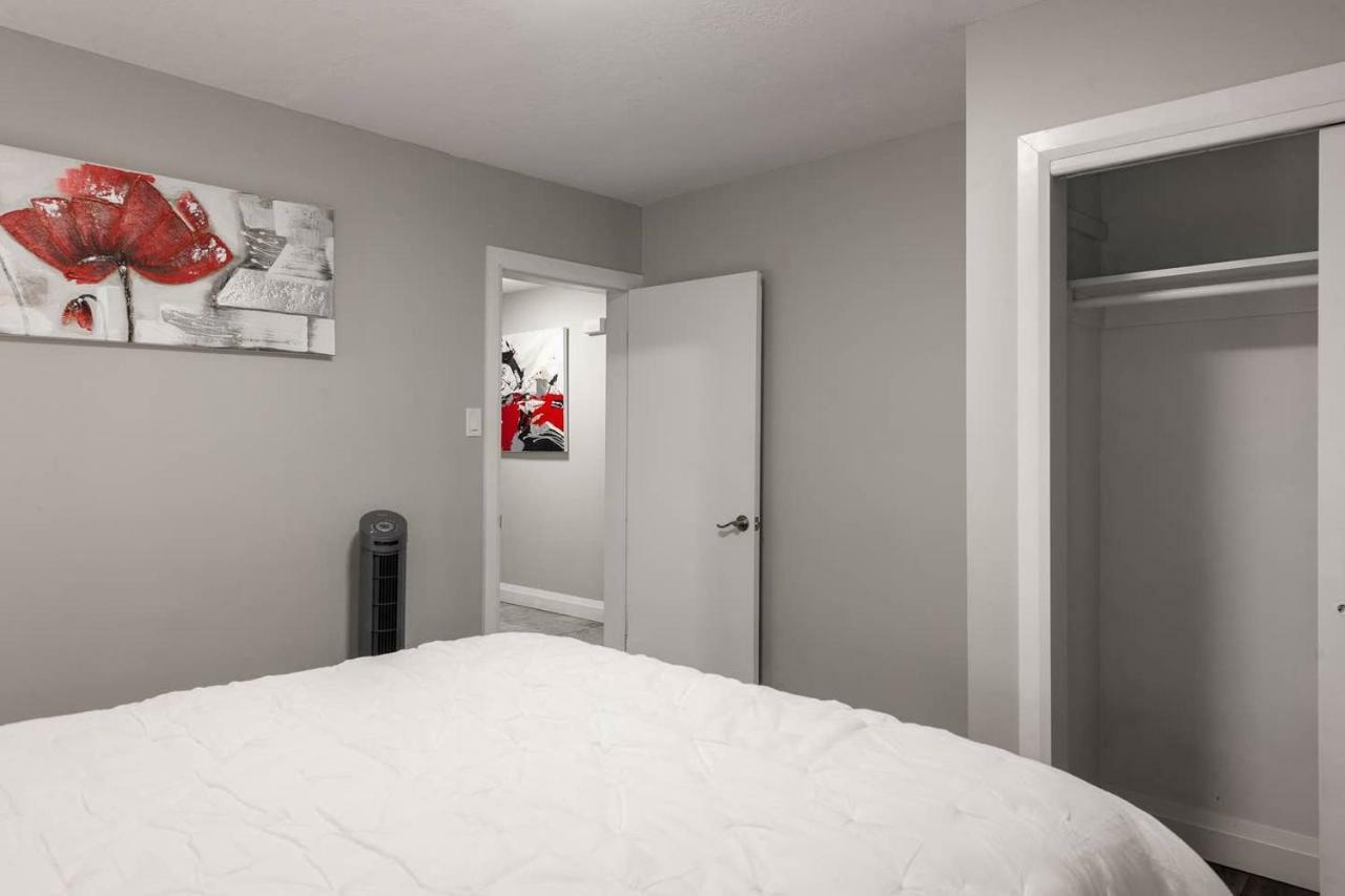 Entire 2 Bedroom Apartment Uptown Waterloo - E1 外观 照片